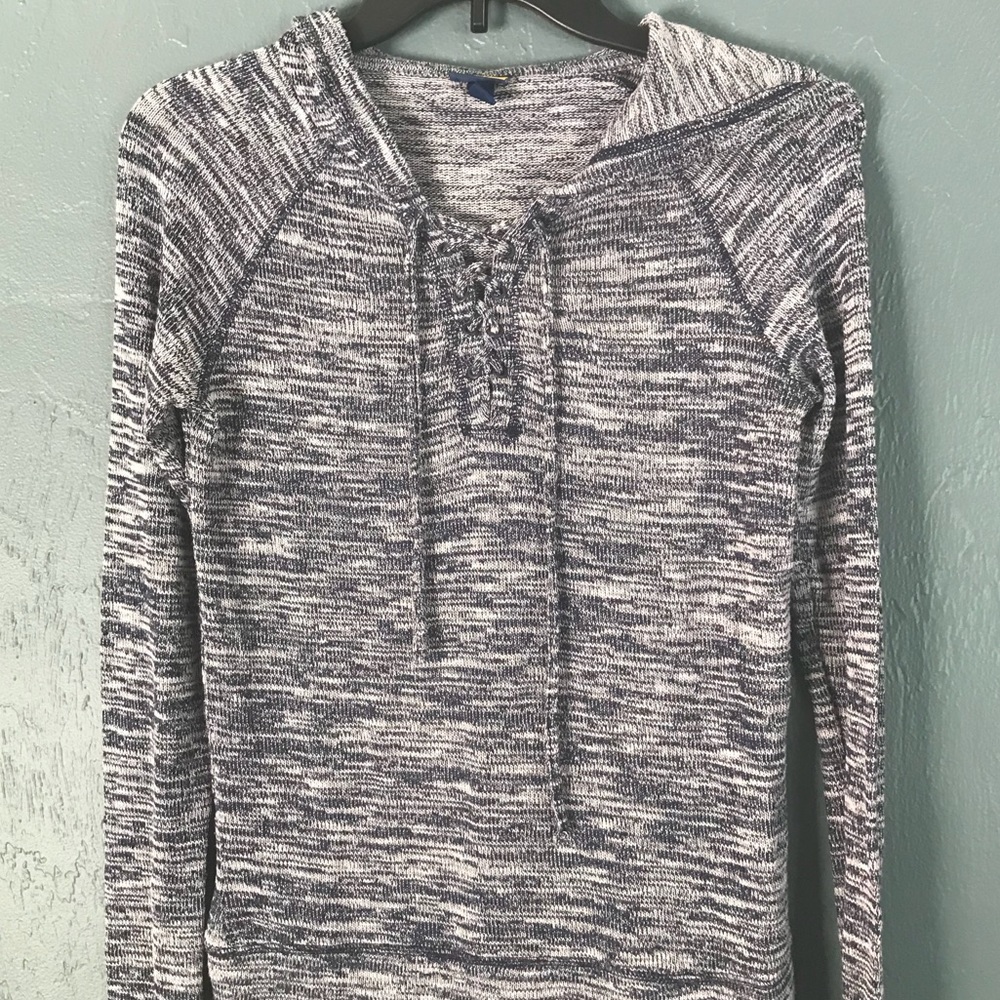 EUC Light weight sweater